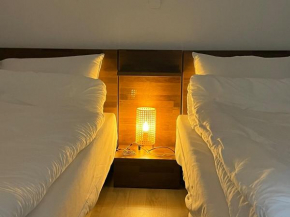 Two single beds, Near Gangnam